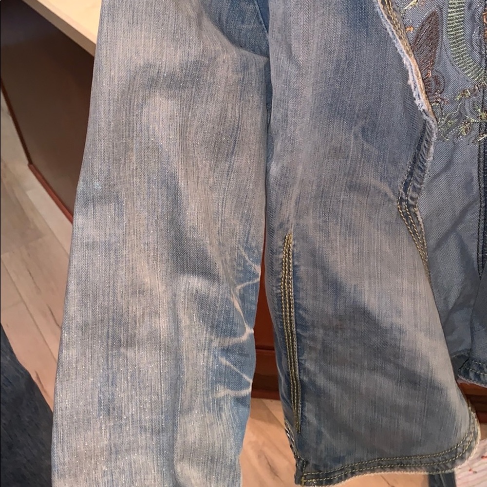 Distressed Denim Jacket - Picture 3 of 6